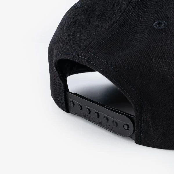 Iron Heart 'Iron To The Bone' Snapback Cap - Black 6 Iron Heart 'Iron To The Bone' Snapback Cap - Black - Image 4