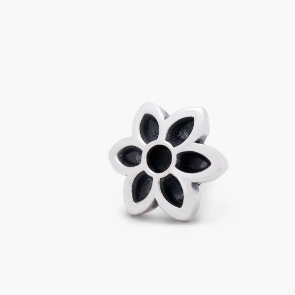 GOOD ART HLYWD Cutout Rosette Stud Earring - Sterling Silver 8 GOOD ART HLYWD Cutout Rosette Stud Earring - Sterling Silver - Image 6